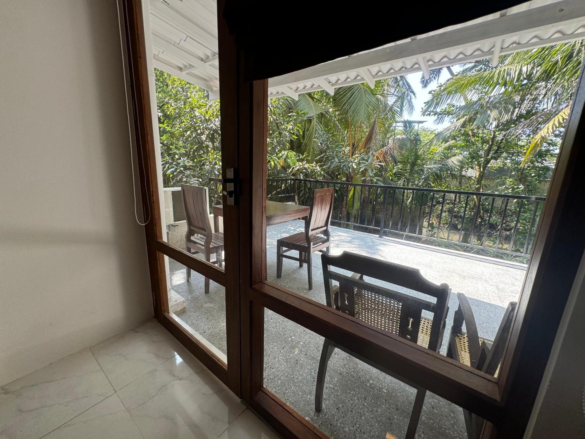 Brinkhouse Guesthouse , Unawatuna Beach Exterior foto